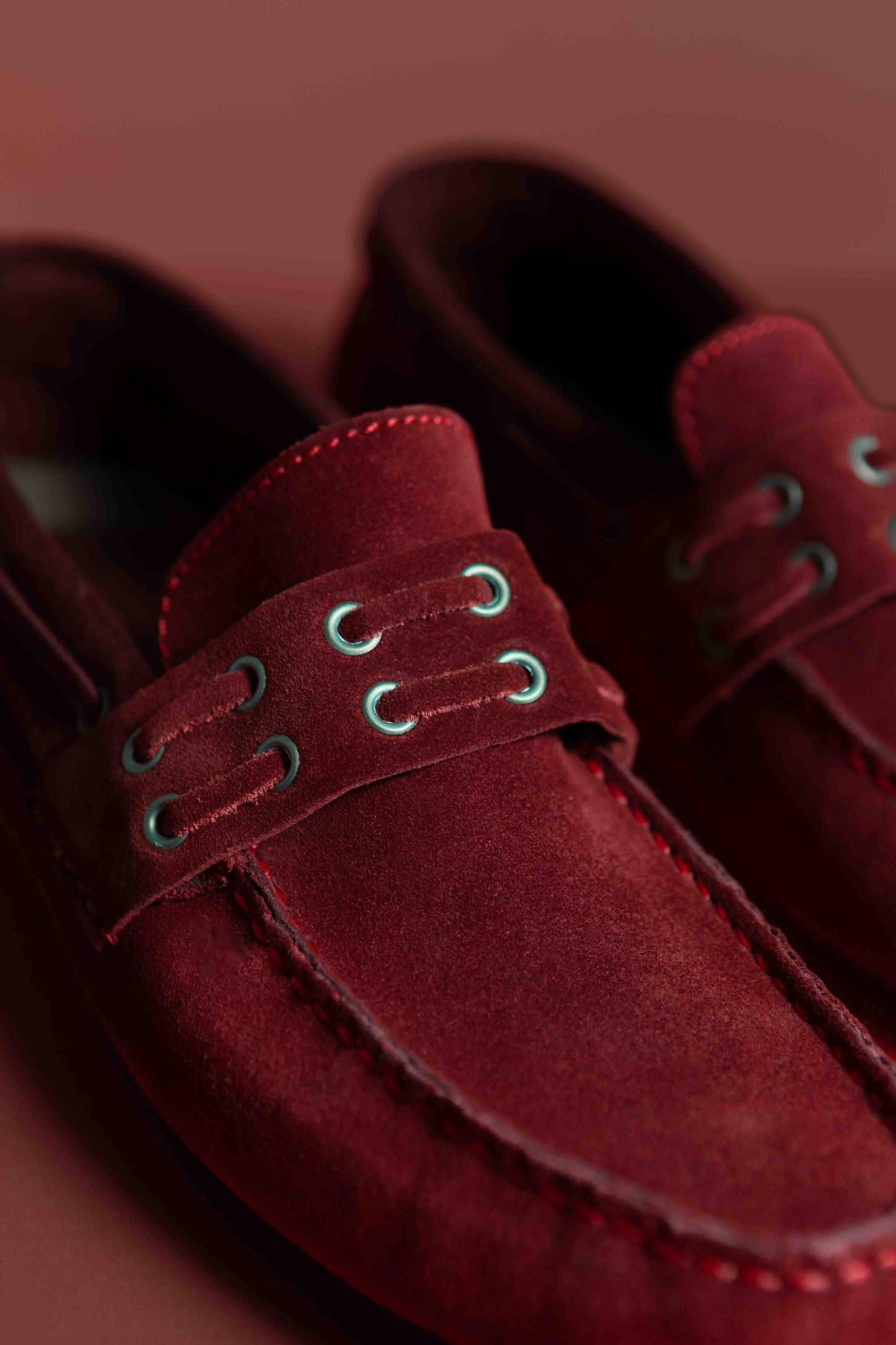Driver 050 Red Suede
