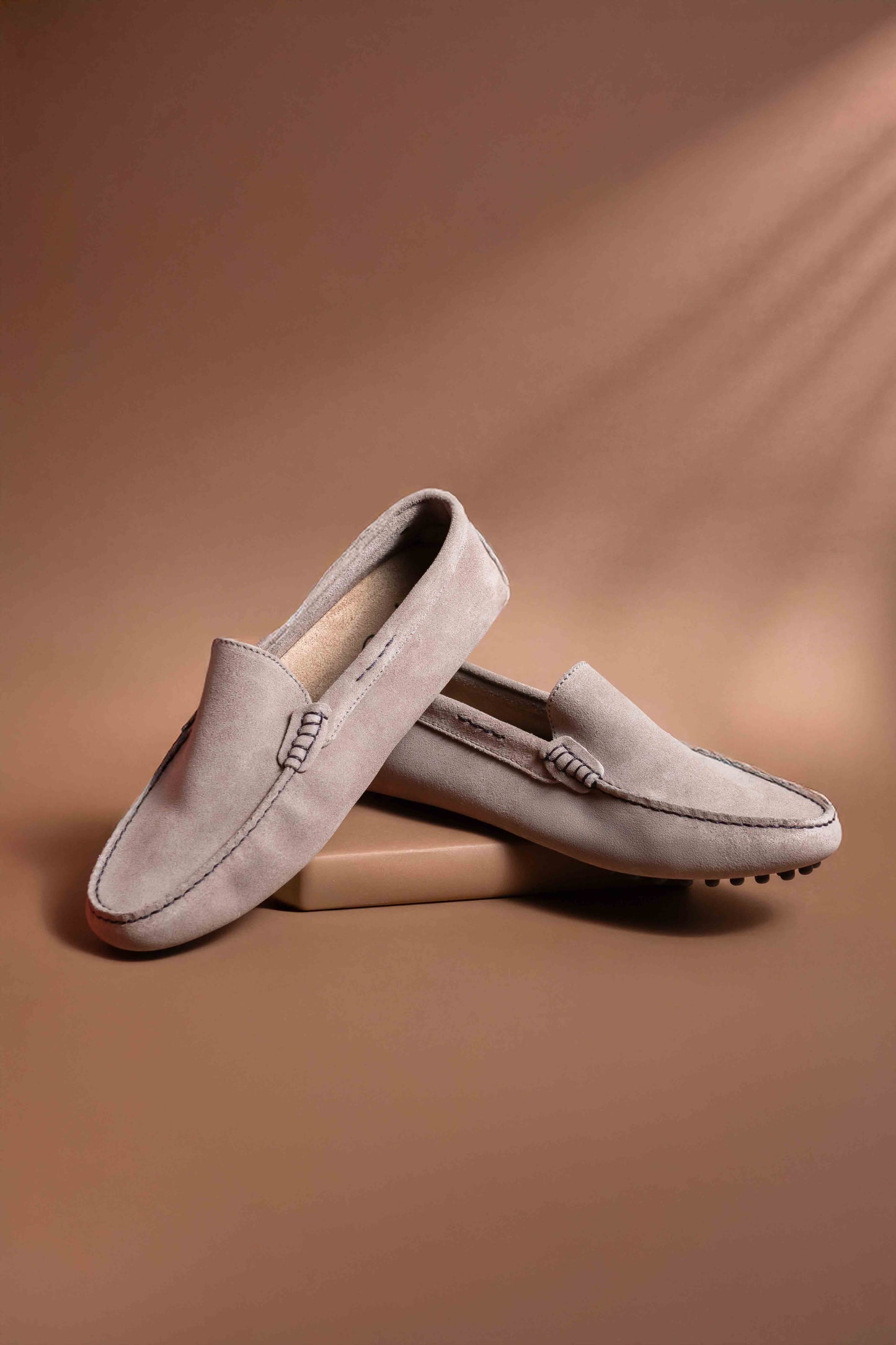 Driver 1011 Mink Suede