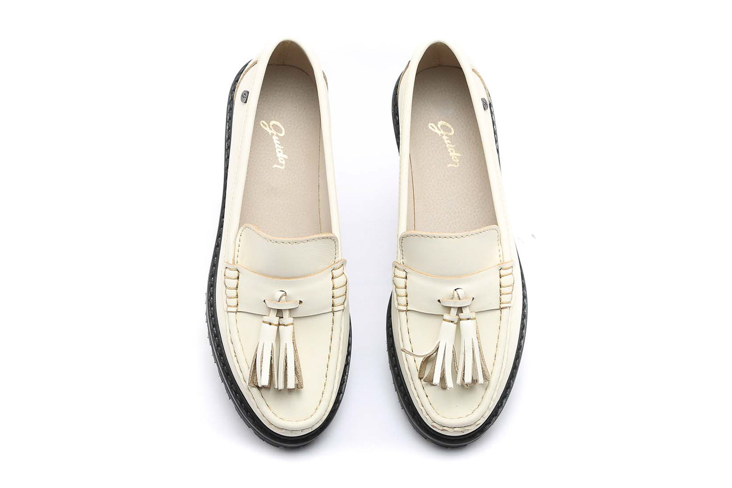 Moccasin 141 Ivory