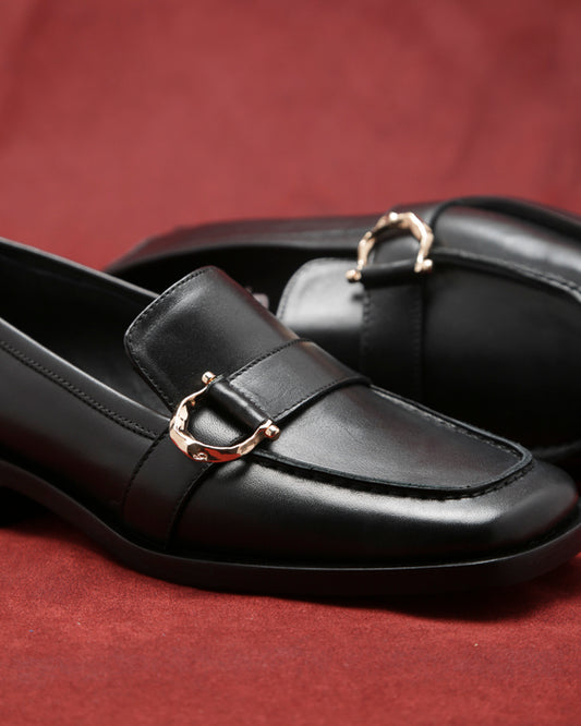 Moccasin Horseshoe Black