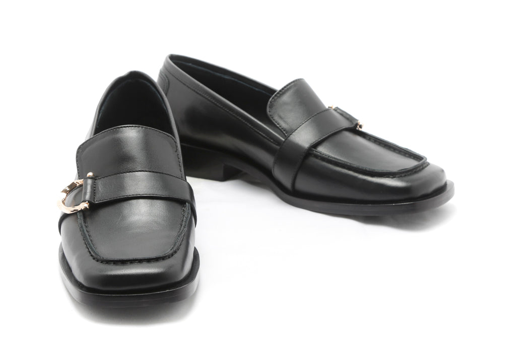 Moccasin Horseshoe Black