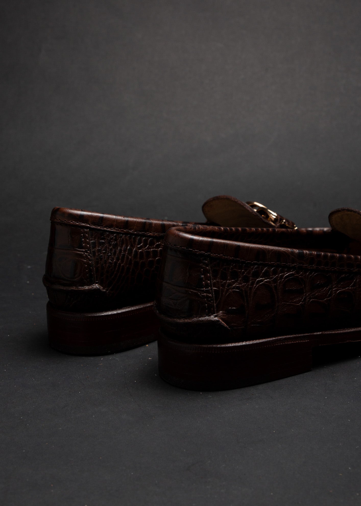 Moccasin 5327 Chain Dark Brown