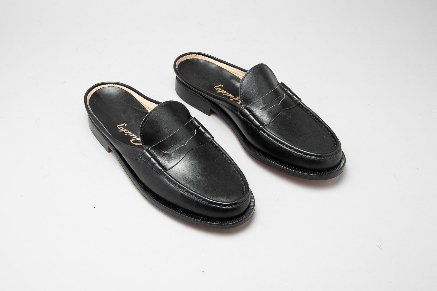 Mule 6379 Black