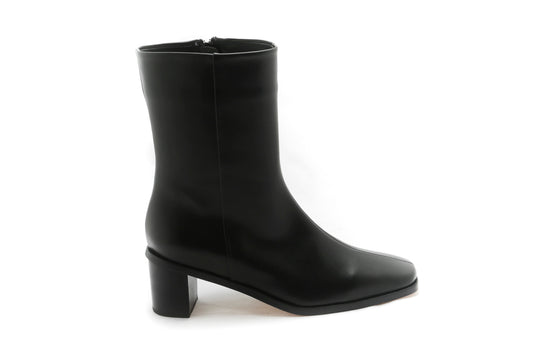 Boot Giulia Black
