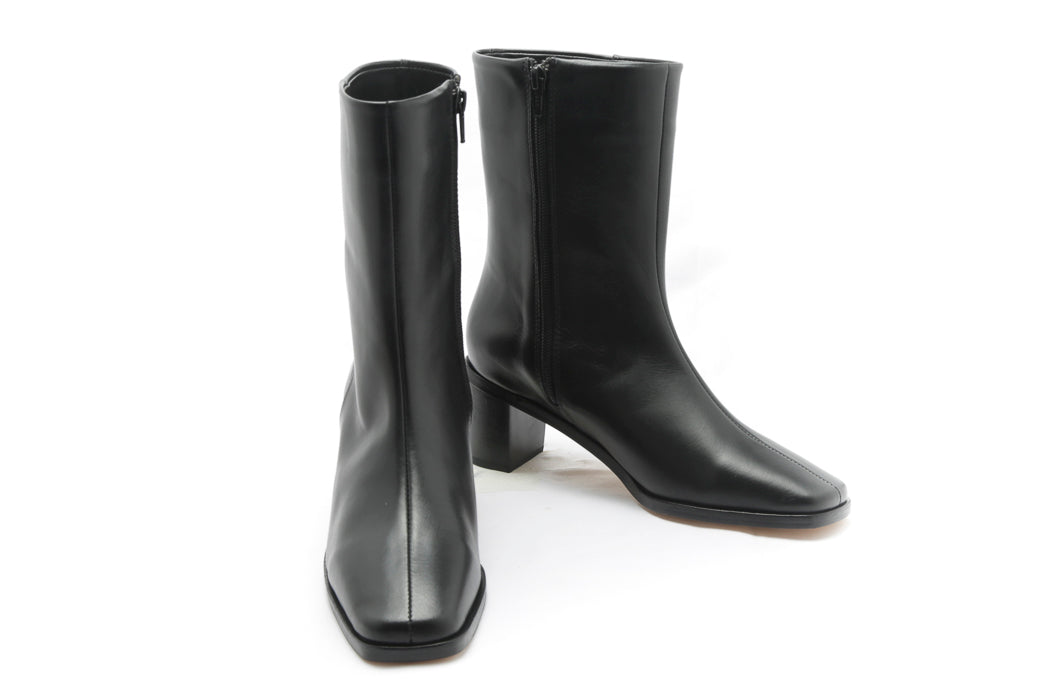Boot Giulia Black
