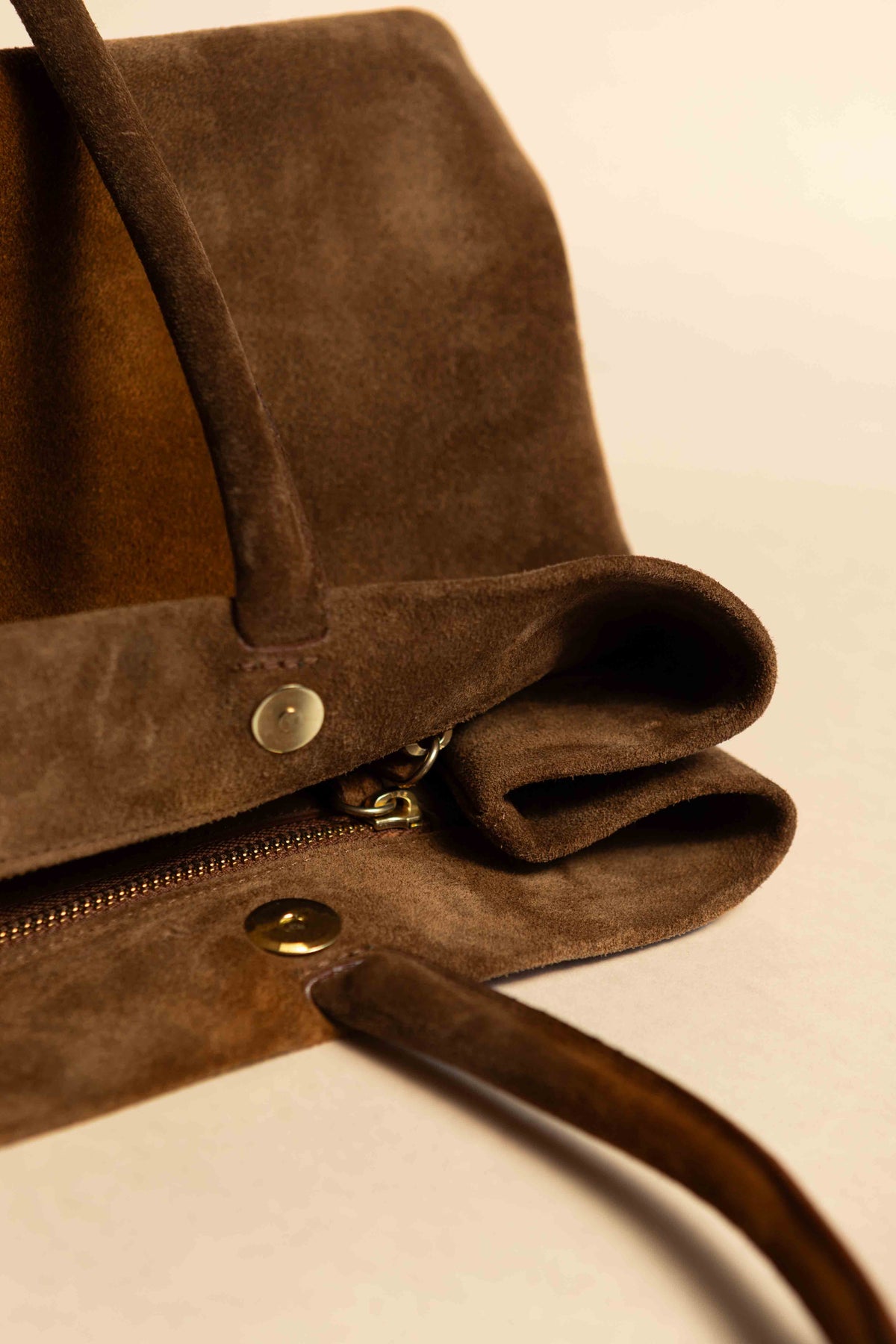 Sac à main Matilde en daim gris