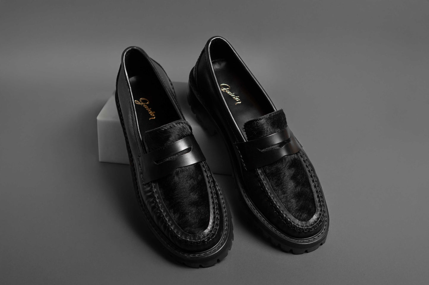 Mocasín 5379 Blanco & Marrón