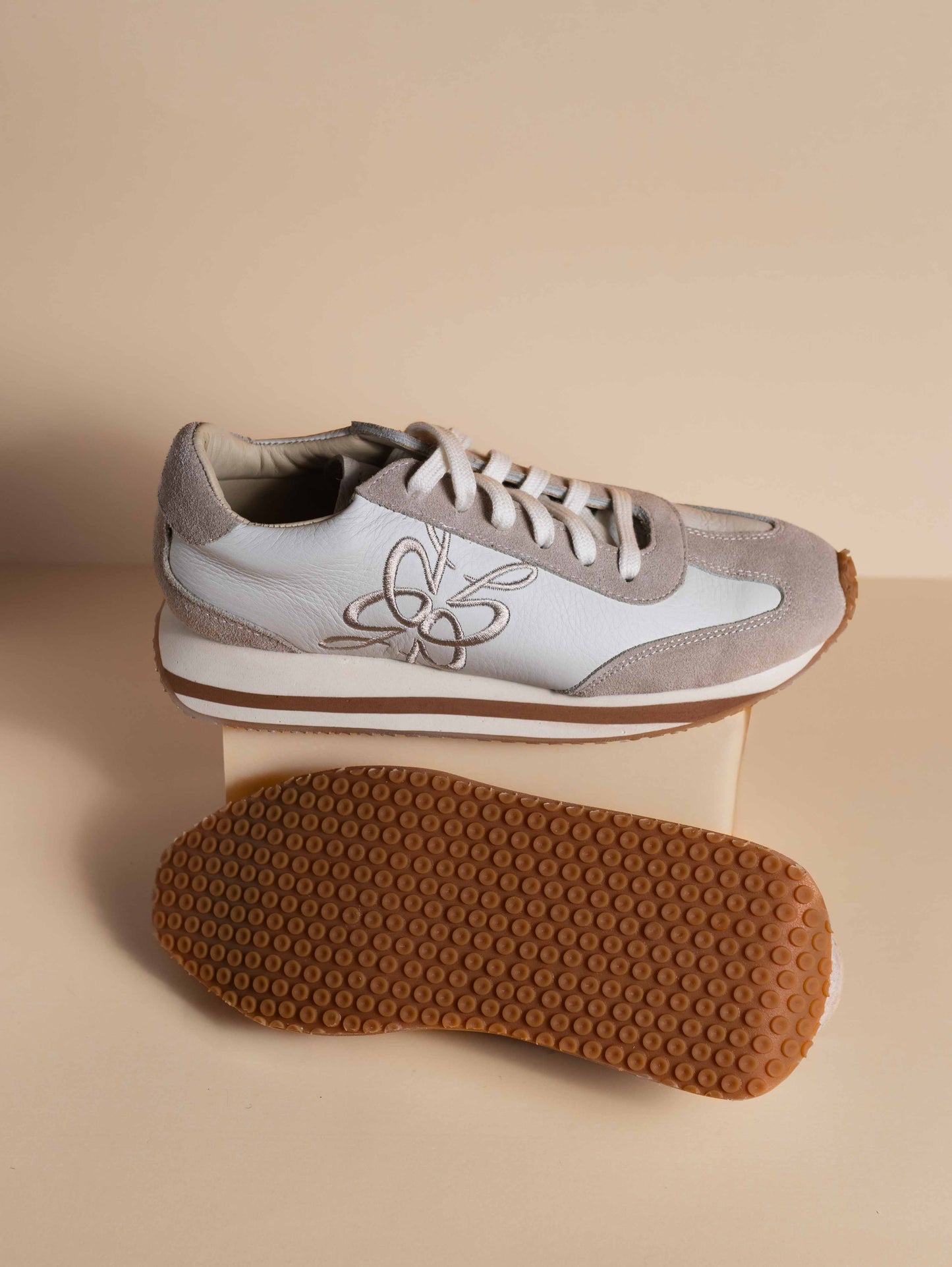Sneaker Saturnia White