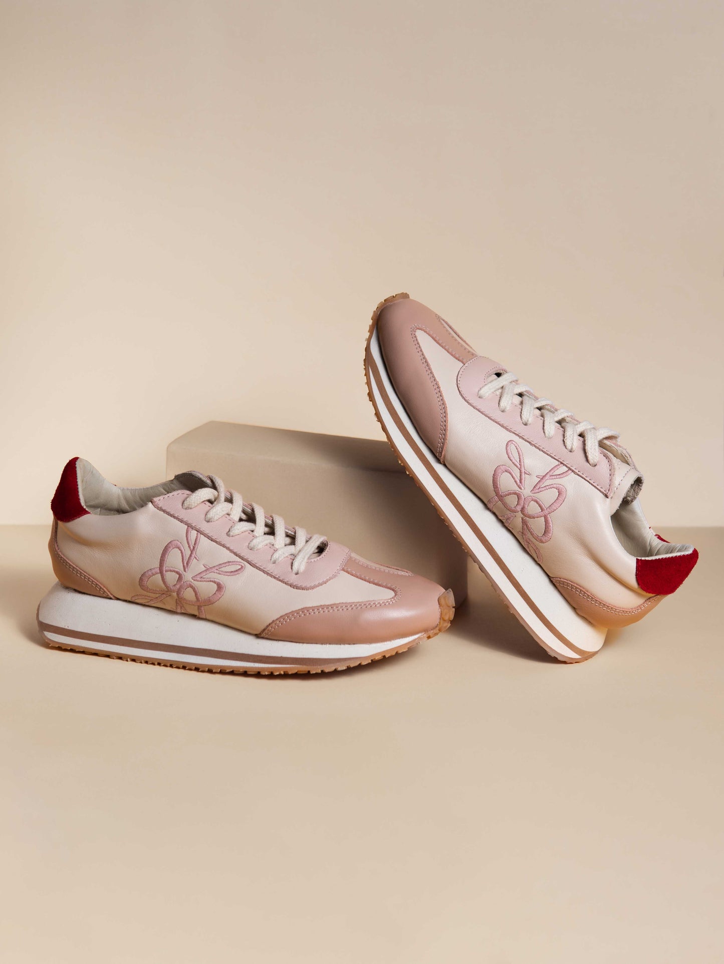 Sneaker Saturnia Pink