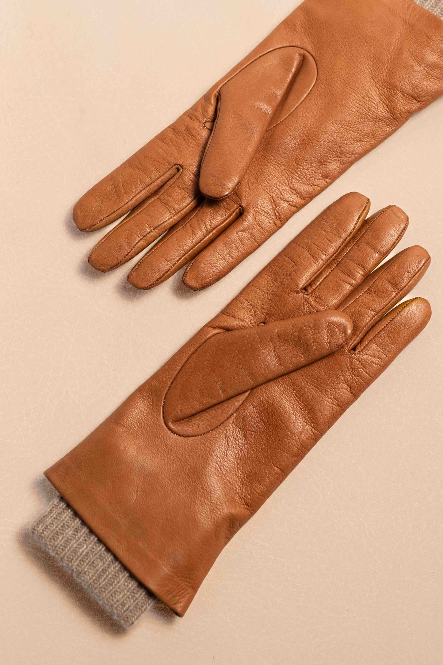 Glove Gina Tabbaco