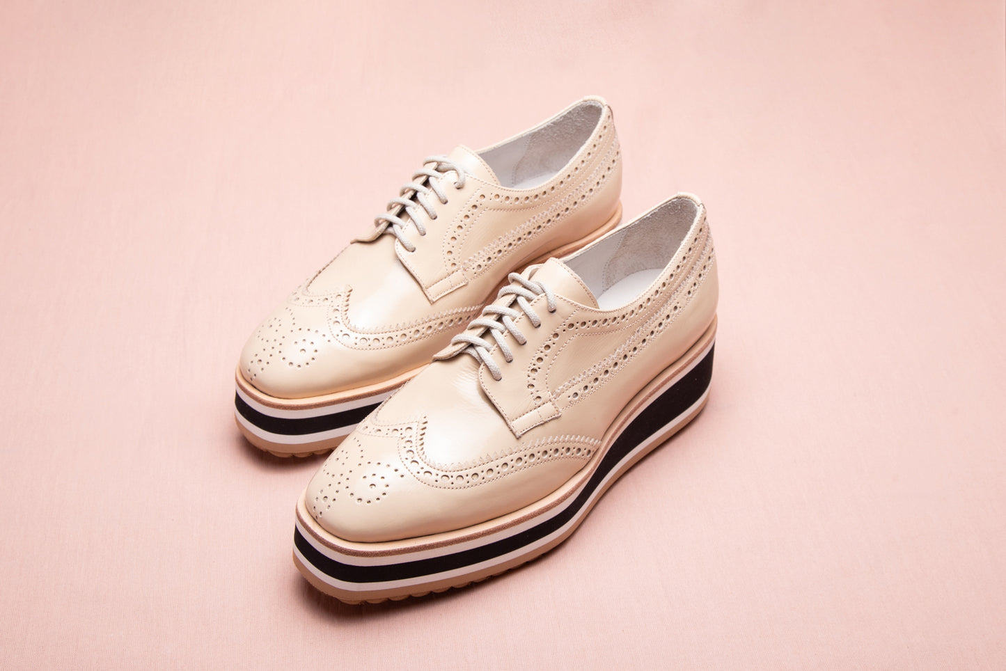 Apotinado Milan Charol Desnuda