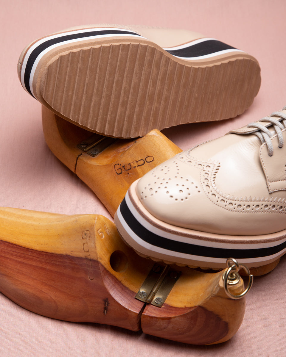 Apotinado Milan Charol Desnuda