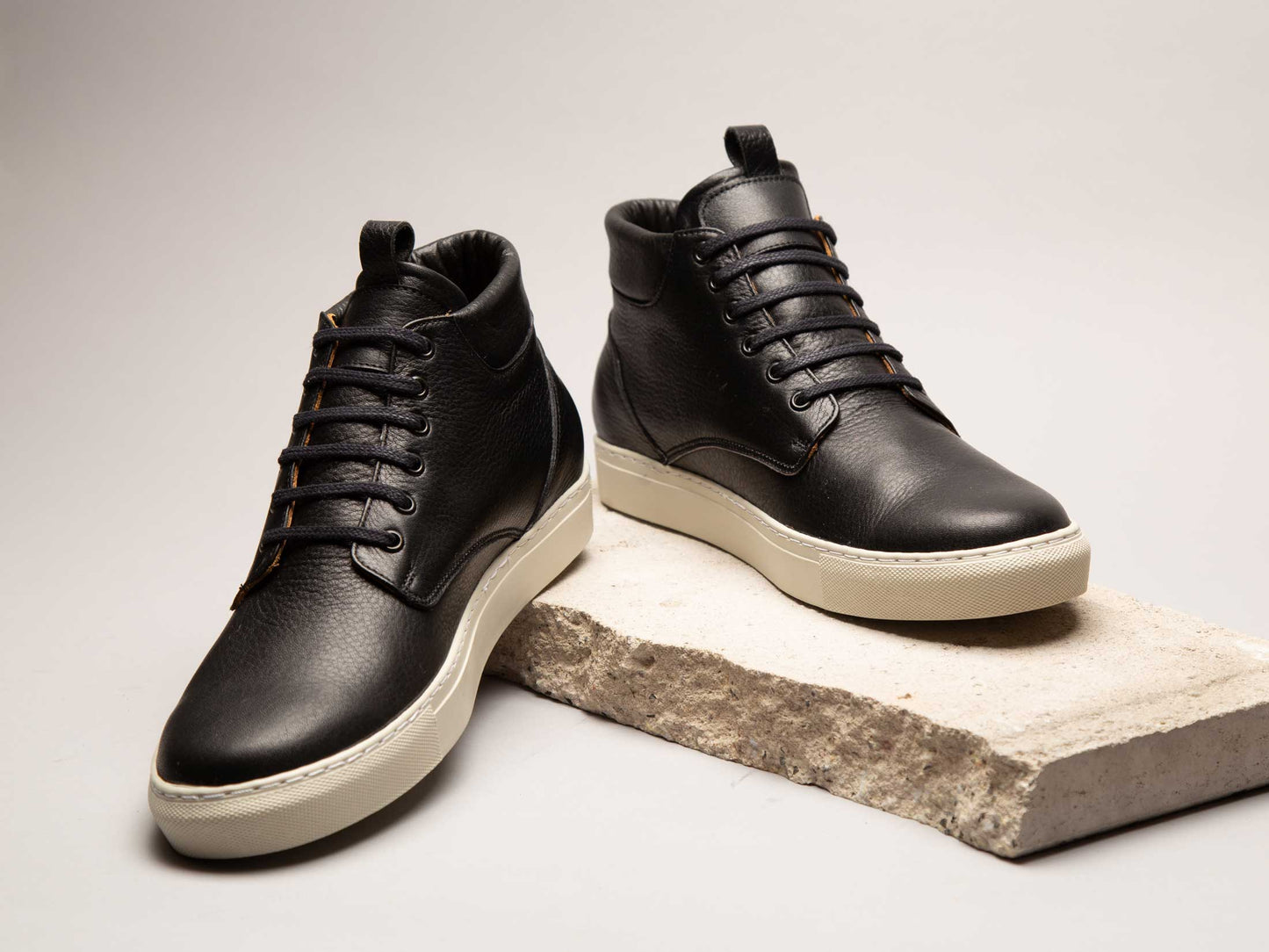 Bota Urbana 2277 Negra