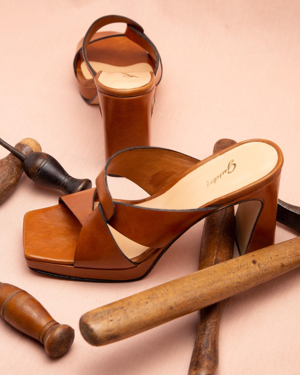 Sandal Giuliana Tan