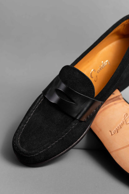 Mocassin à semelle simple 4218 en daim noir