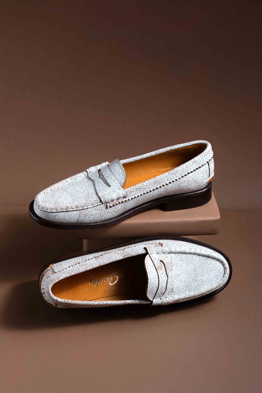 Moccasin 5379 Crackle White