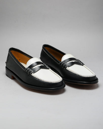 Moccasin 5379 Black & White