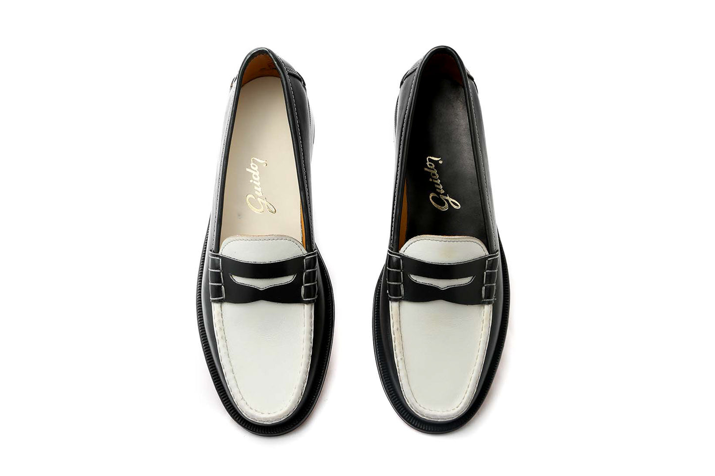 Moccasin 5379 Black & White