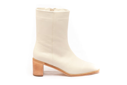 Boot Giulia Ivory