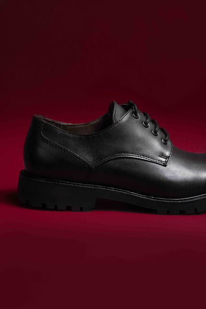 Derby 504 Black Apache
